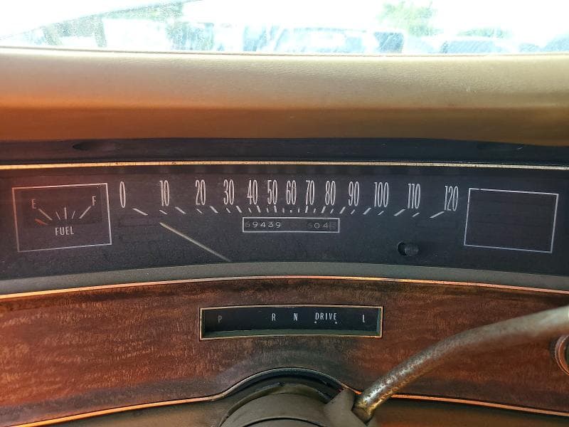 1971 CADILLAC FLEETWOO 9