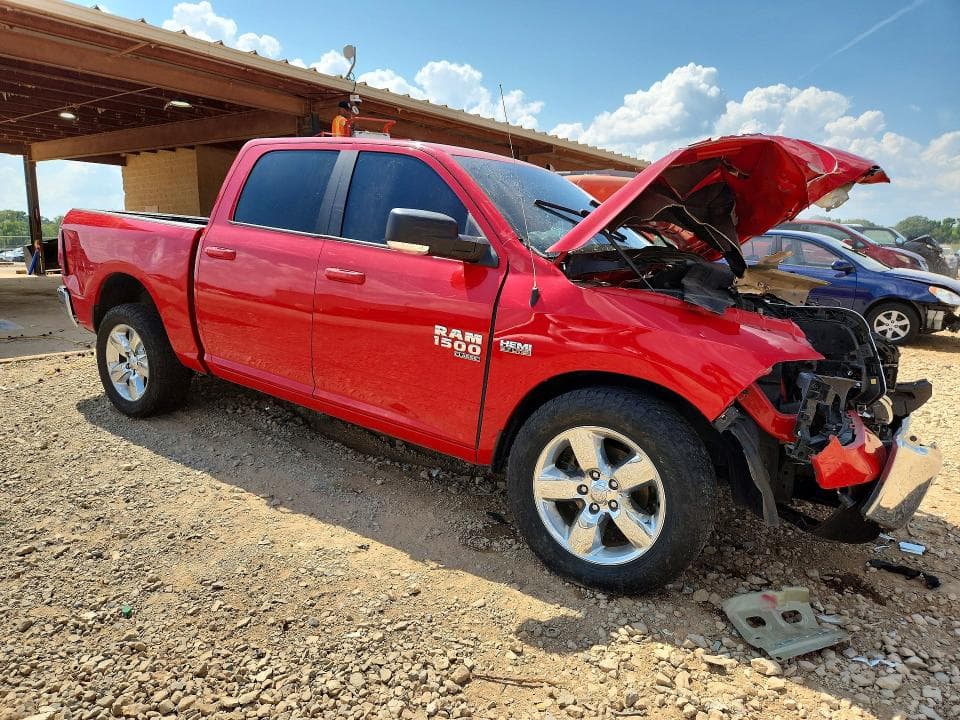 2019 RAM 1500 CLASSIC SLT 4