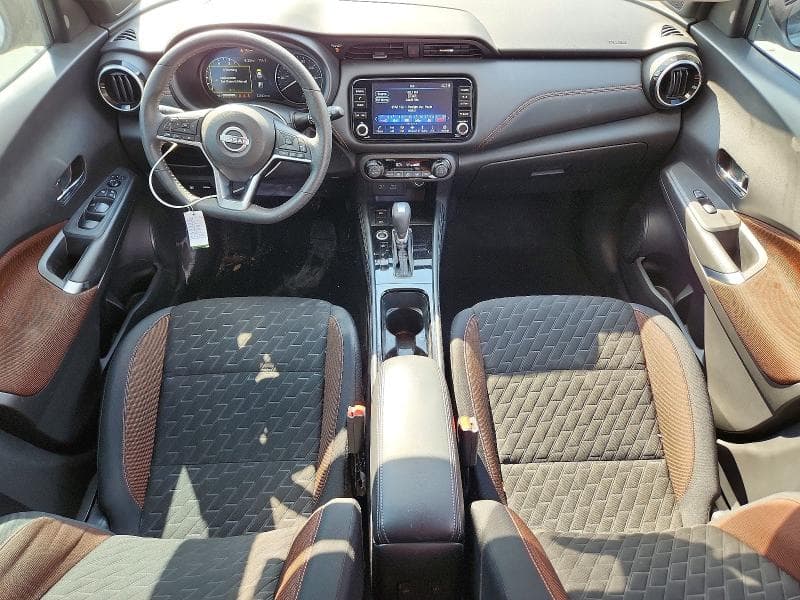 2023 NISSAN KICKS SR 8