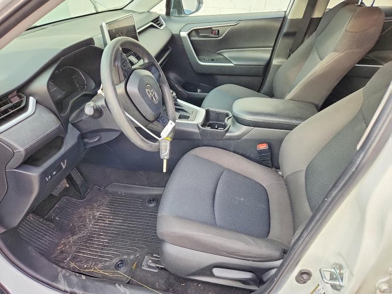 2023 TOYOTA RAV4 LE 7