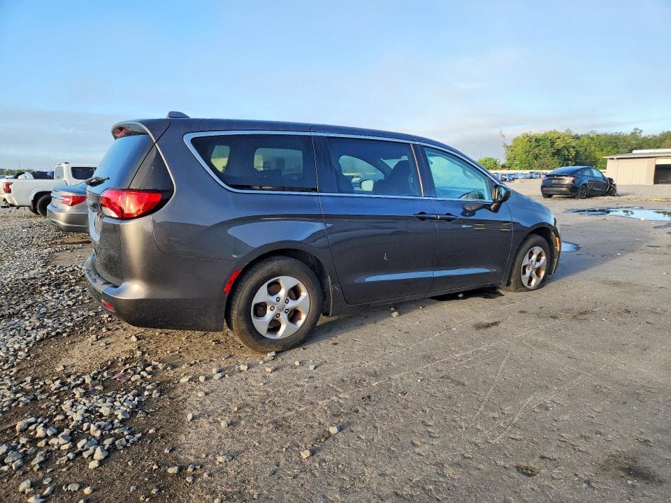 2017 CHRYSLER PACIFICA LX 3