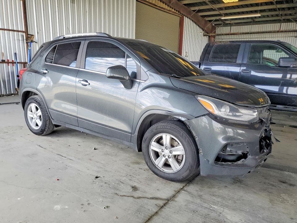 2019 CHEVROLET TRAX 1LT 4
