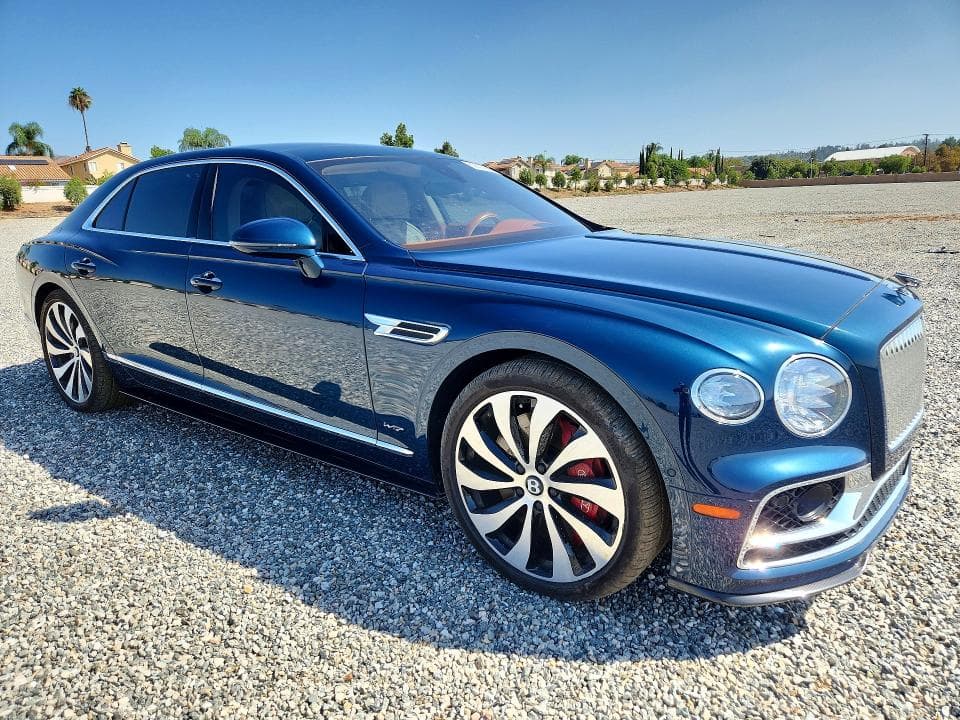 2022 BENTLEY FLYING SPUR 4