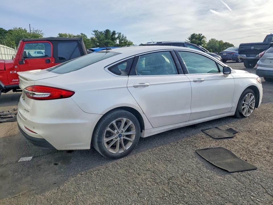 2019 FORD FUSION TITANIUM 3