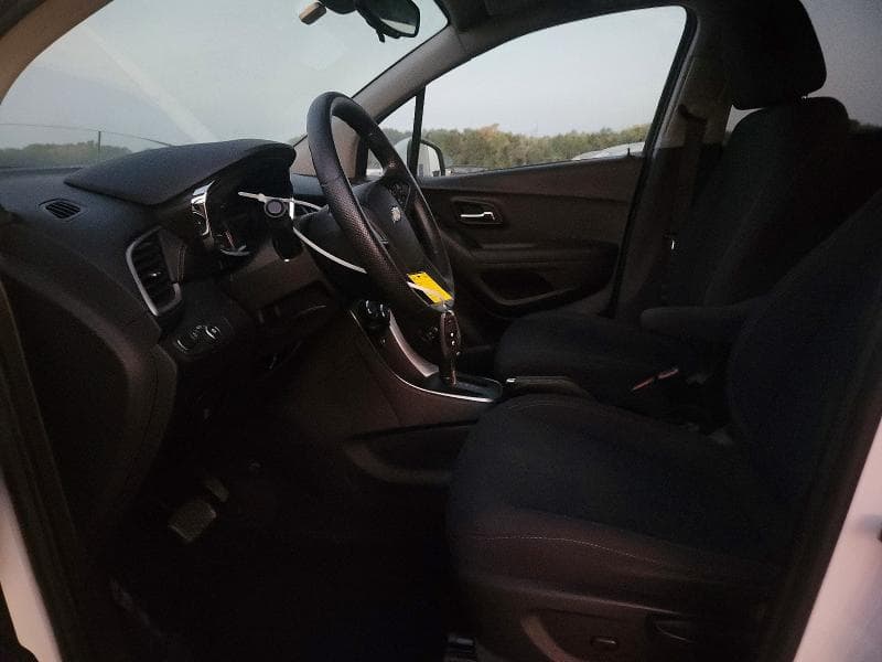2020 CHEVROLET TRAX LS 7