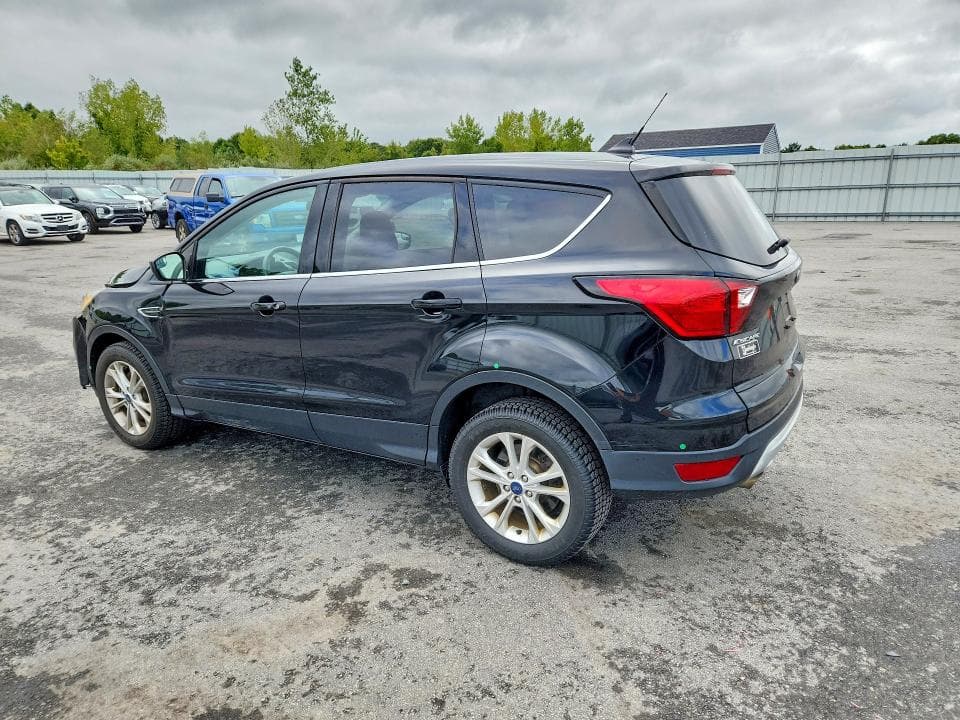 2019 FORD ESCAPE SE 2