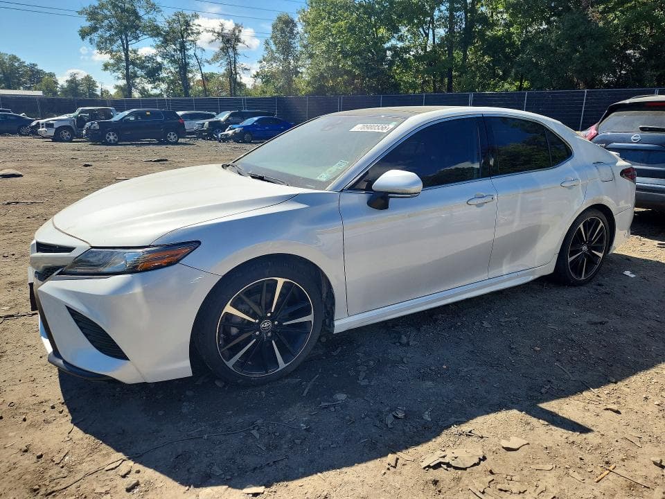 2019 TOYOTA CAMRY XSE