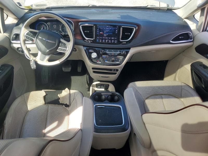 2019 CHRYSLER PACIFICA LIMITED 8