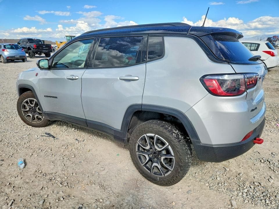 2024 JEEP COMPASS TRAILHAWK 2