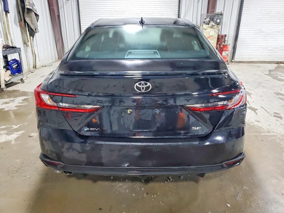 2025 TOYOTA CAMRY SE 6
