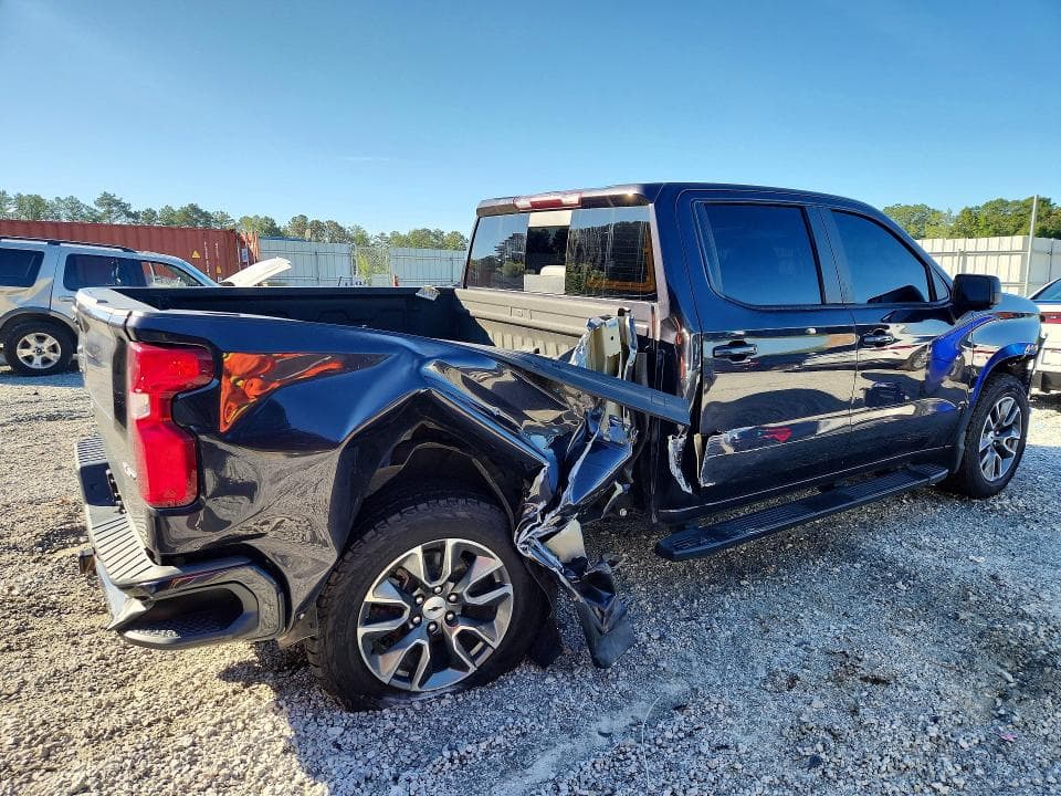 2023 CHEVROLET SILVERADO K1500 RST 3