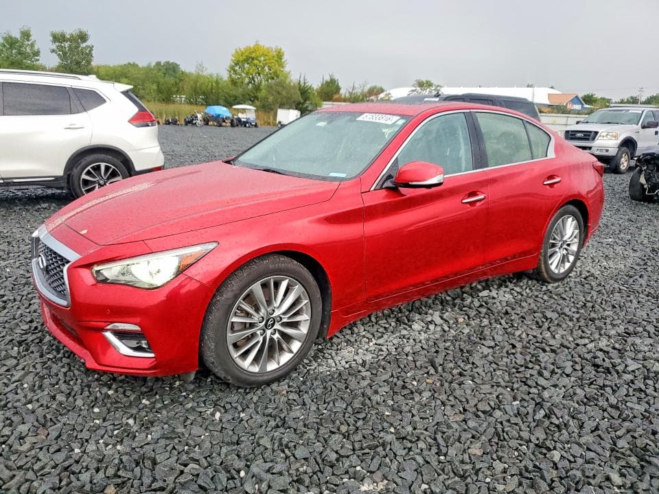 2021 INFINITI Q50 LUXE