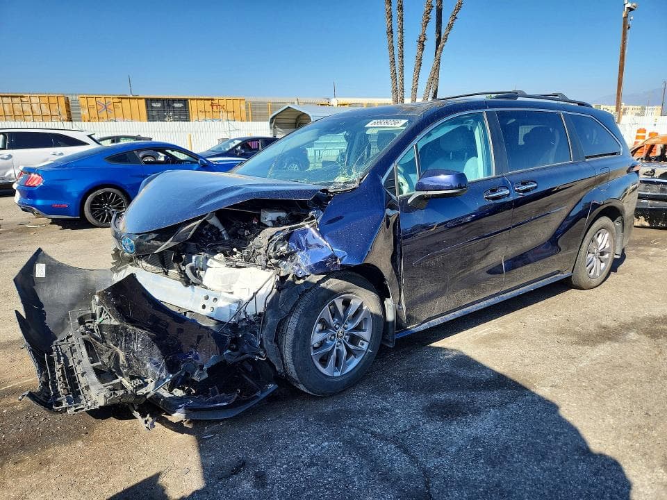 2024 TOYOTA SIENNA XLE 7-PASSENGER