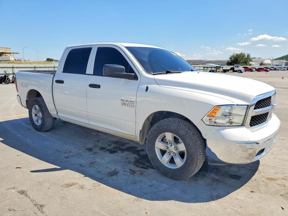 2018 RAM 1500 ST 4