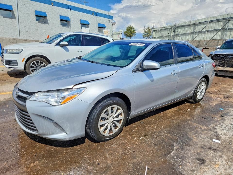 2017 TOYOTA CAMRY LE - 1