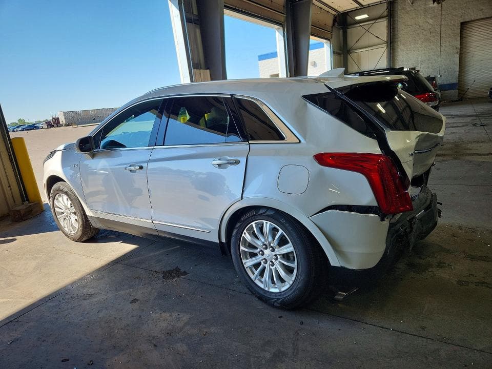 2017 CADILLAC XT5 2