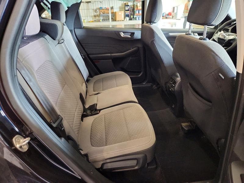 2021 FORD ESCAPE SE 11