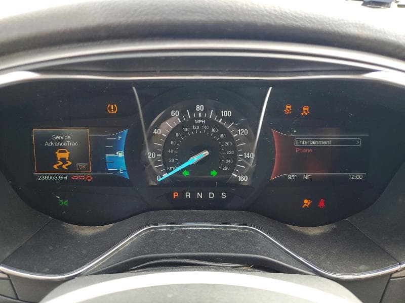 2017 FORD FUSION SE 9