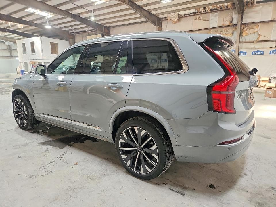 2026 VOLVO XC90 PLUS 2
