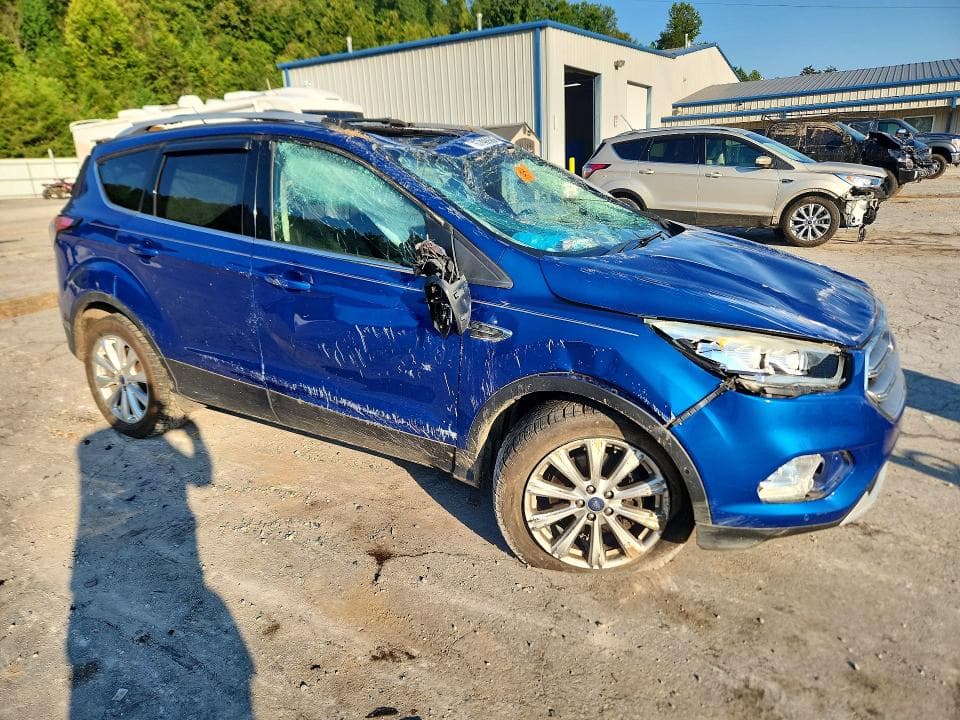 2017 FORD ESCAPE TITANIUM 4
