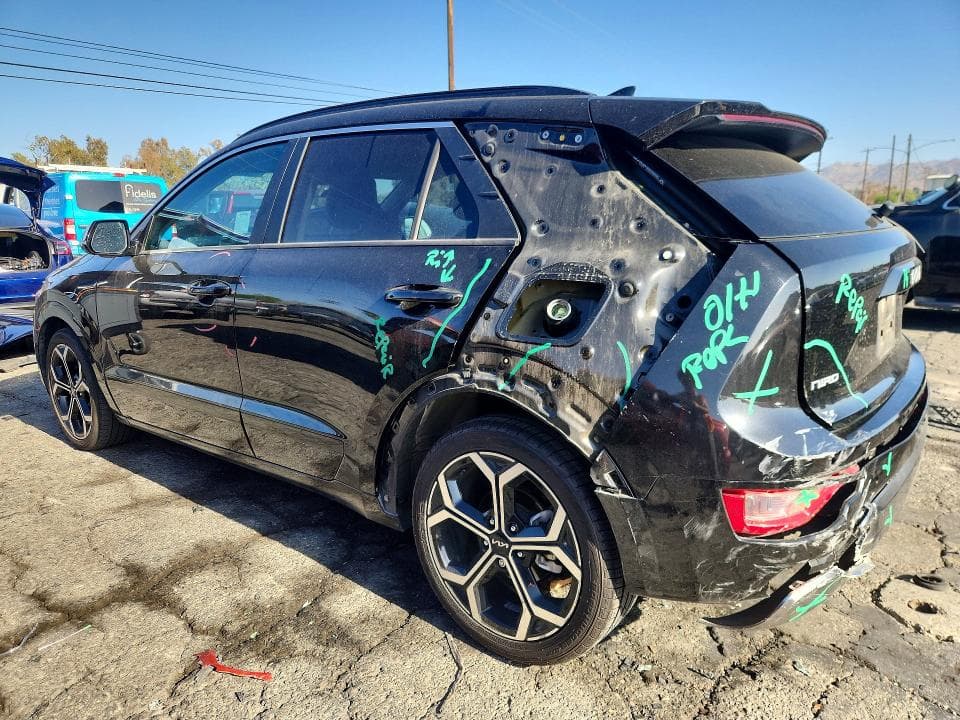 2023 KIA NIRO EX 2