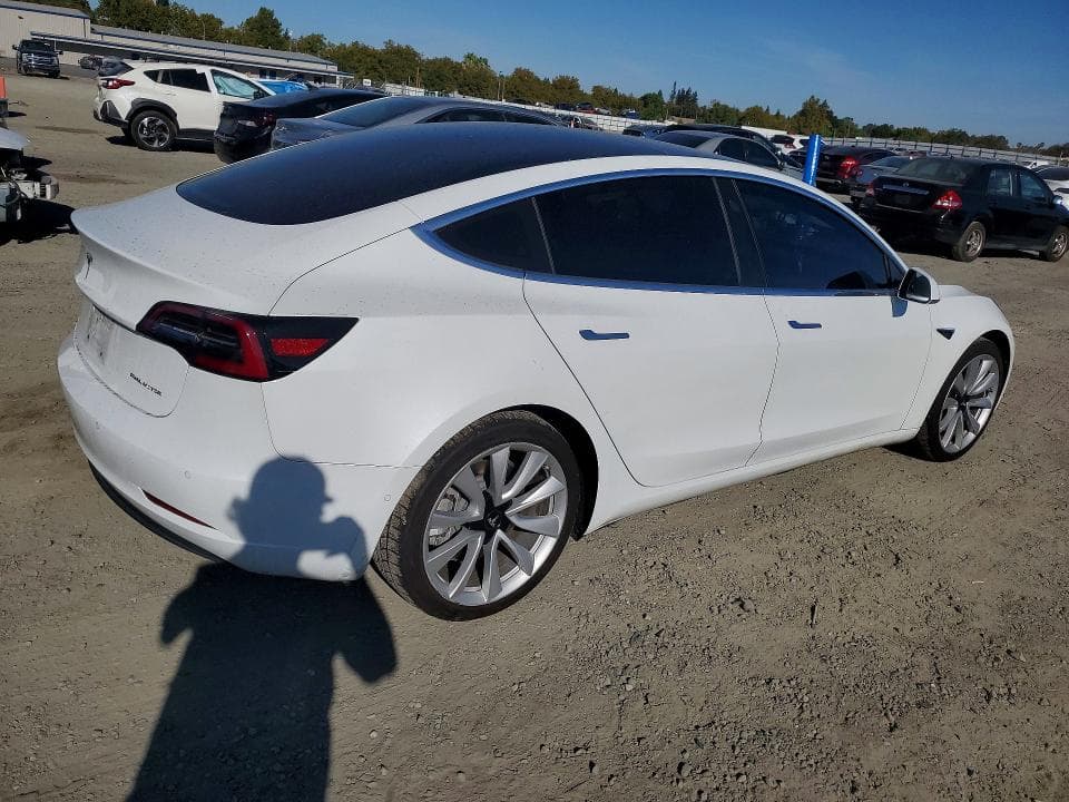 2018 TESLA MODEL 3 3
