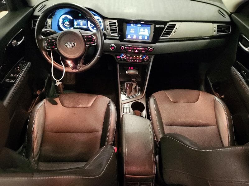 2017 KIA NIRO EX 8