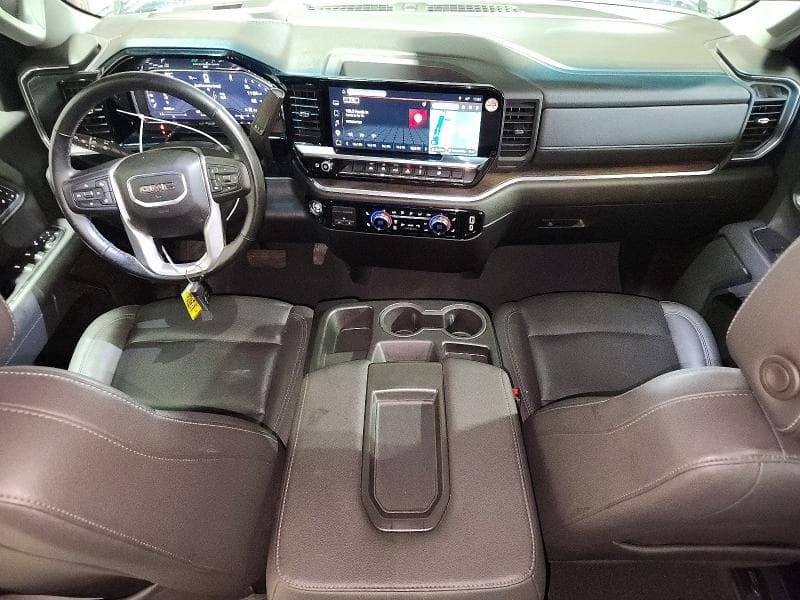 2025 GMC SIERRA K1500 SLT 8