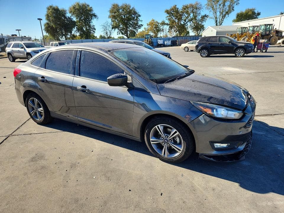 2018 FORD FOCUS SE 4
