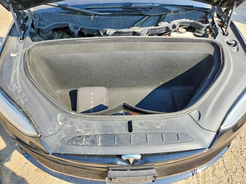 2022 TESLA MODEL X 11