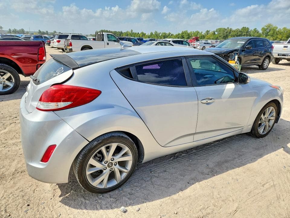 2017 HYUNDAI VELOSTER BASE 3