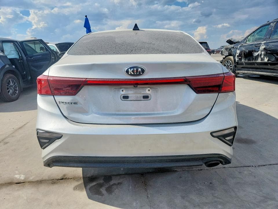 2020 KIA FORTE LXS 6