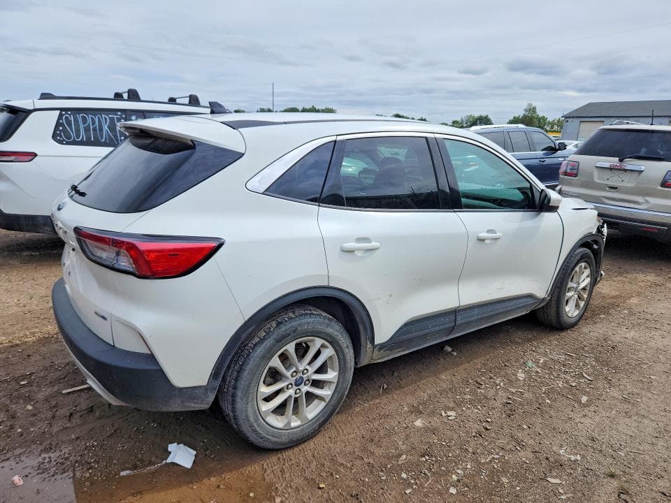 2020 FORD ESCAPE SE 3