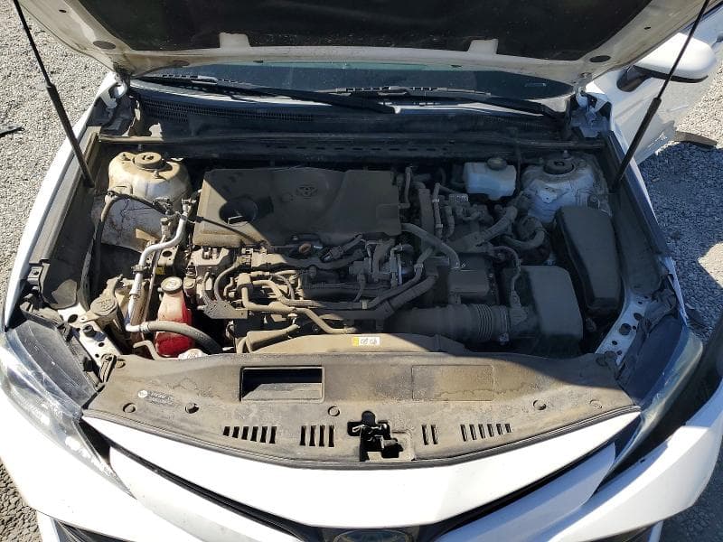 2020 TOYOTA CAMRY LE 11