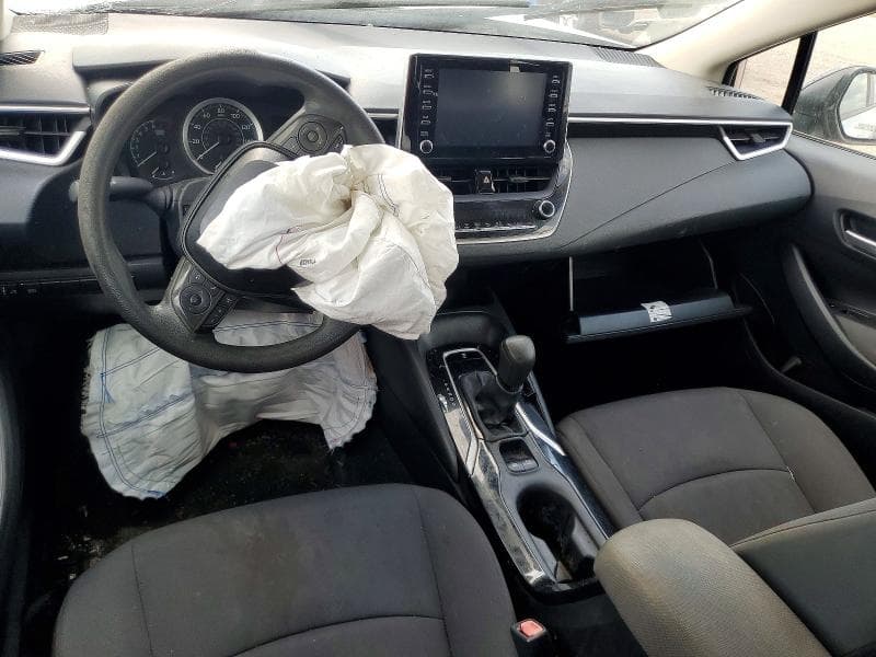 2020 TOYOTA COROLLA LE 8