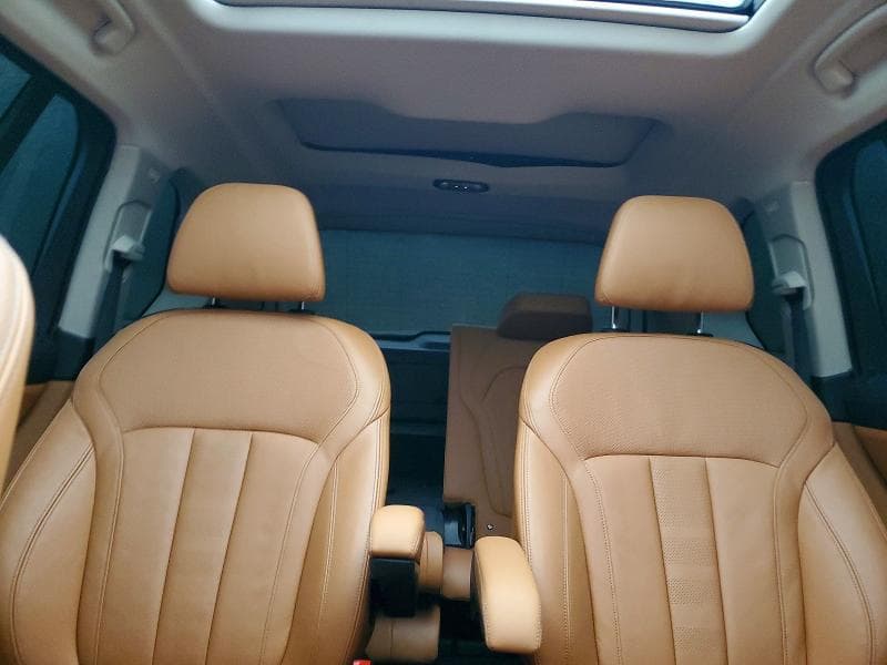 2022 BMW X7 10