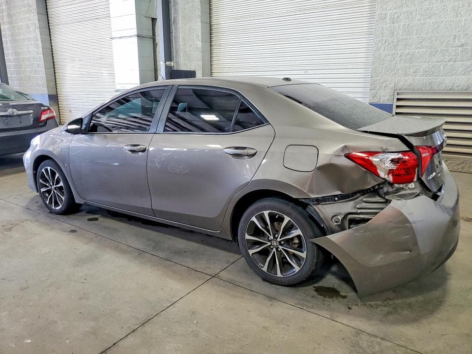 2017 TOYOTA COROLLA SE 2