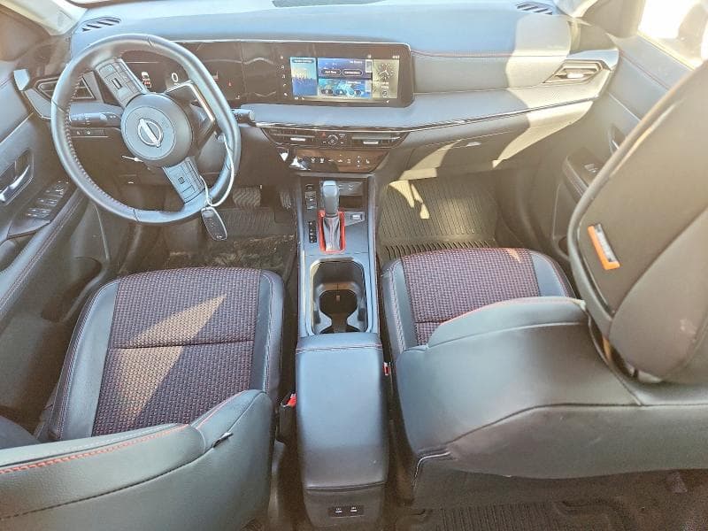2025 NISSAN KICKS SR 8