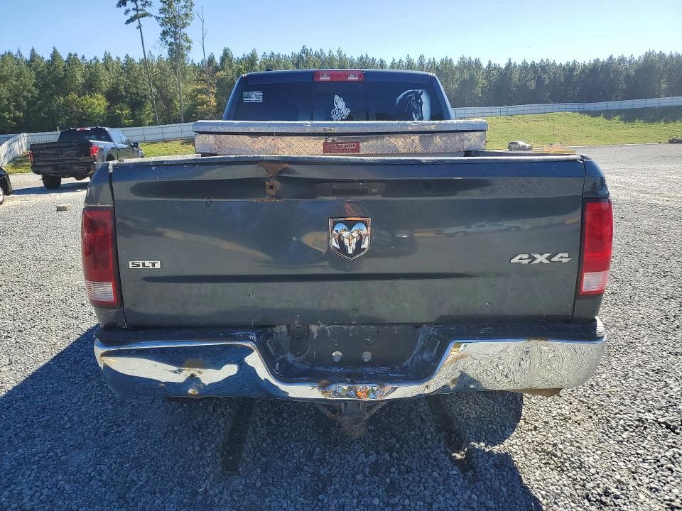 2017 RAM 1500 SLT 6