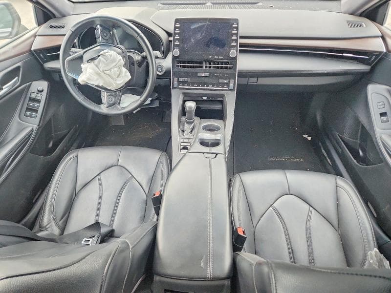 2021 TOYOTA AVALON XLE 8