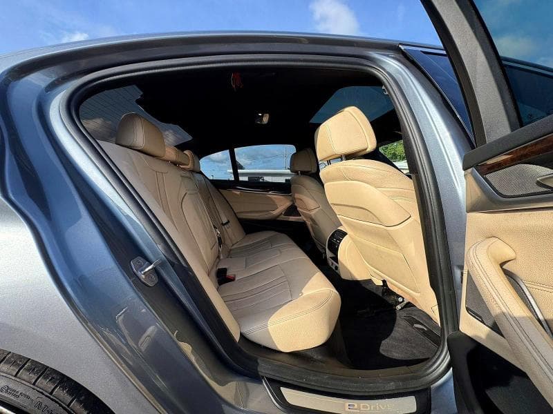 2018 BMW 530XE 6
