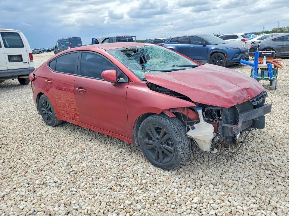 2017 HYUNDAI ELANTRA SE 4