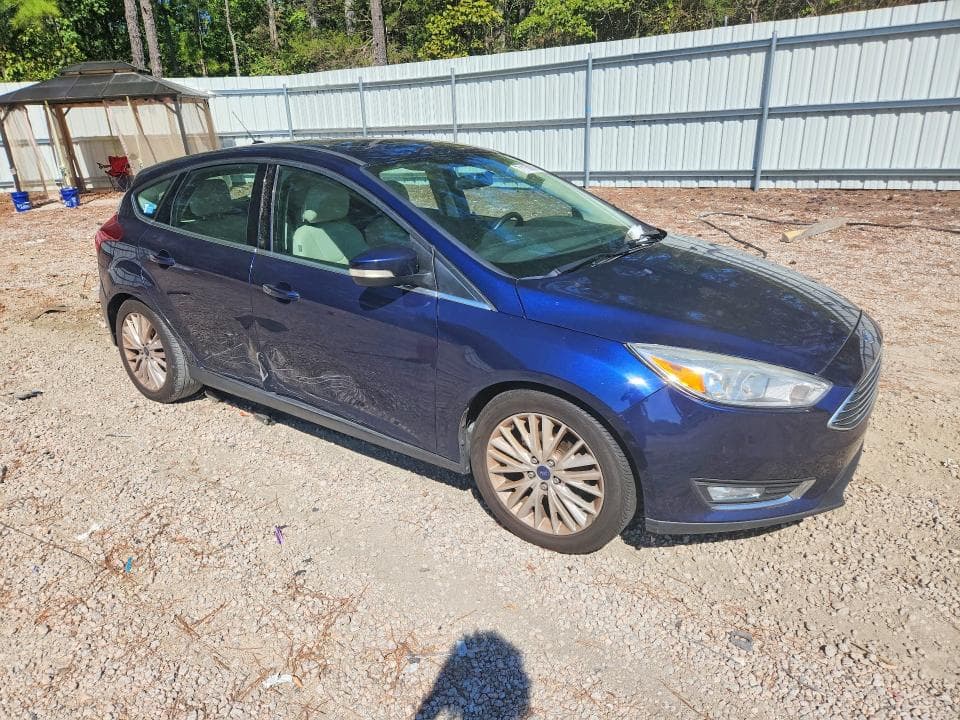 2017 FORD FOCUS TITANIUM 4