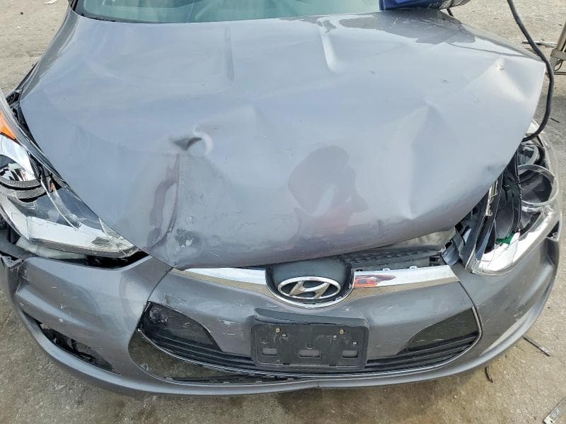 2017 HYUNDAI VELOSTER VALUE EDITION 11