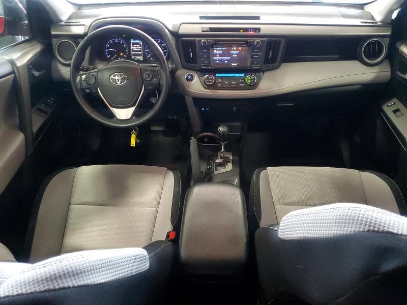 2018 TOYOTA RAV4 XLE 8
