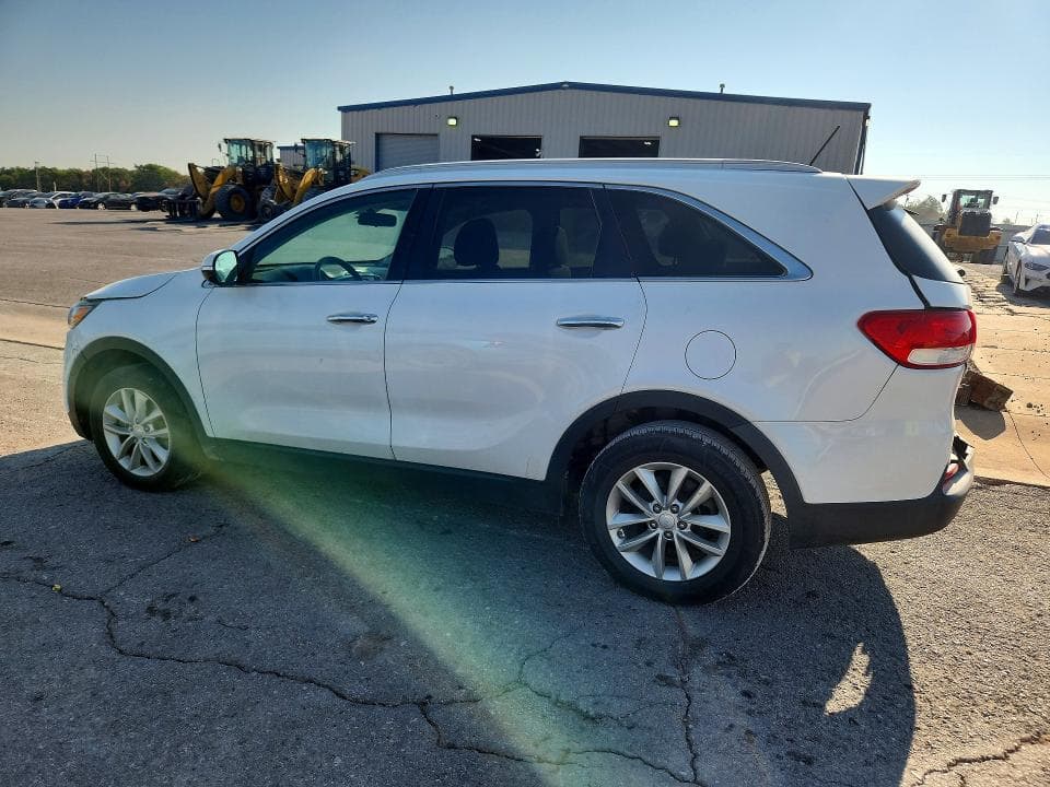 2017 KIA SORENTO LX V6 2