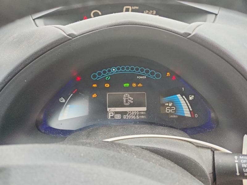 2017 NISSAN LEAF SL 9