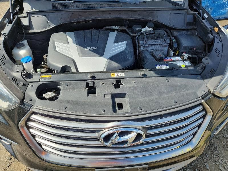 2017 HYUNDAI SANTA FE SE 12