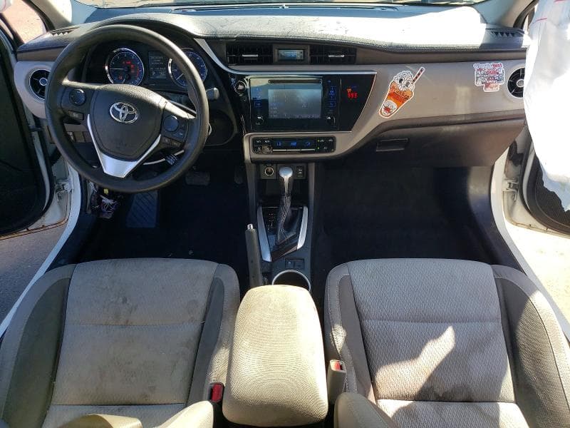 2018 TOYOTA COROLLA LE 8