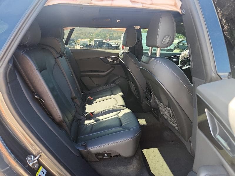 2021 AUDI Q8 PREMIUM 11